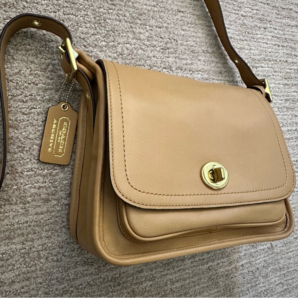 Coach Tan Leather Legacy Archive Rambler Crossbody Bag Tassel Purse 21194 - Picture 2 of 9